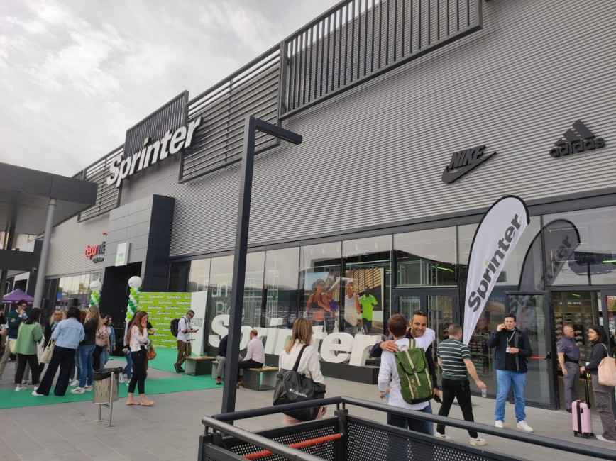 Exterior de la tienda más grande de Sprinter - 