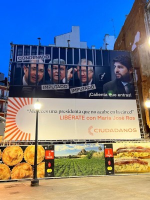 El cartel anticorrupción de Cs que apunta a Miras levanta ampollas: 