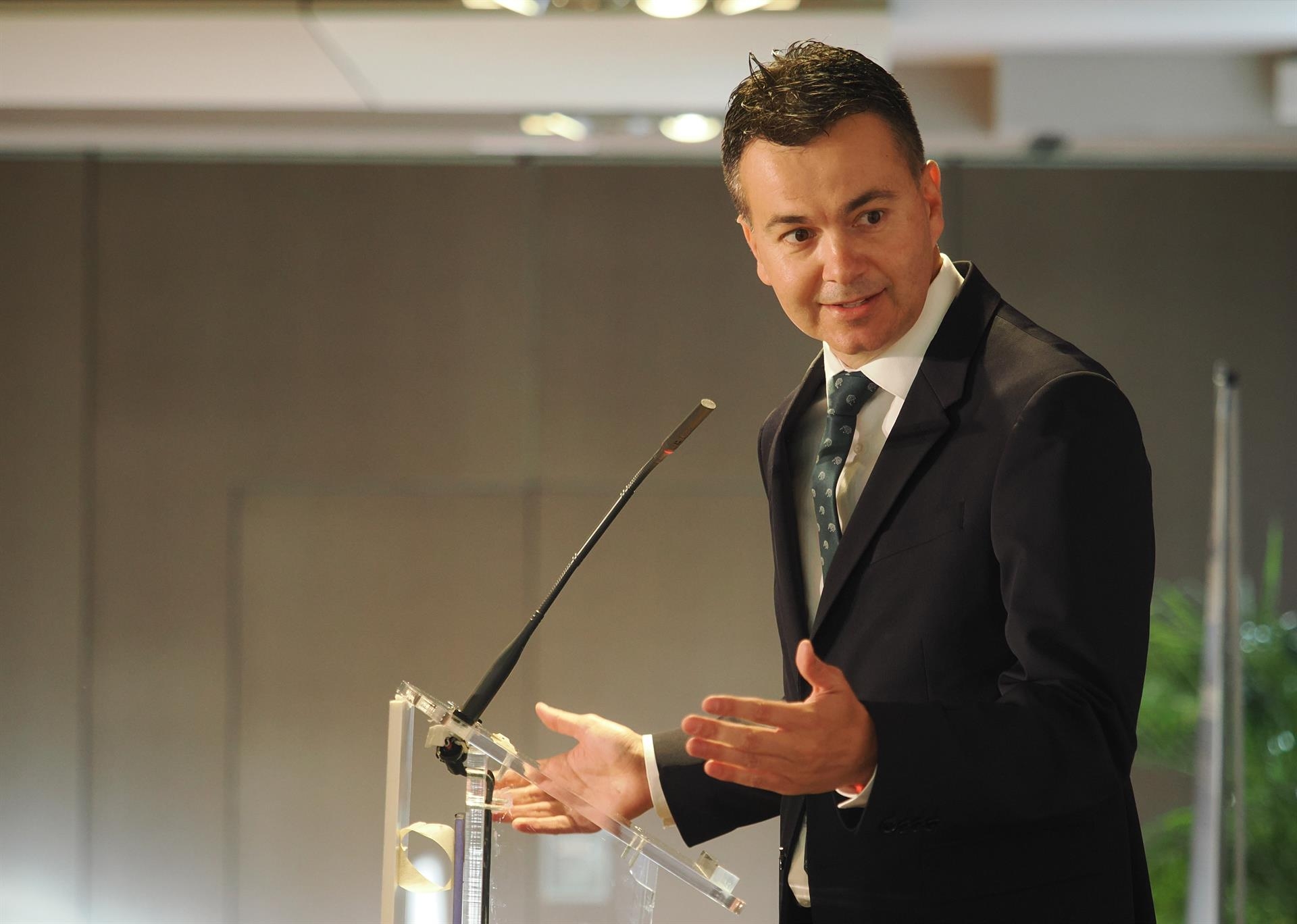 El Gobierno prevé tener articulada la segunda convocatoria del Perte VEC en junio
