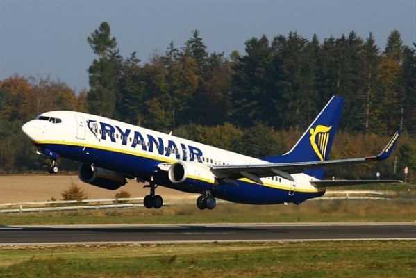 Ryanair operará nuevos vuelos a Londres, Glasgow y Poznan desde Alicante