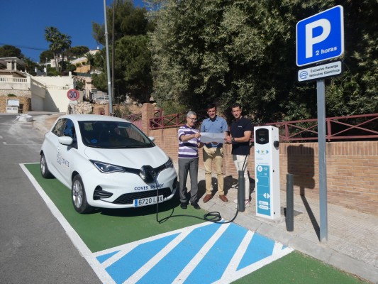 La Nucía estrena su punto de recarga de coches eléctricos número 30