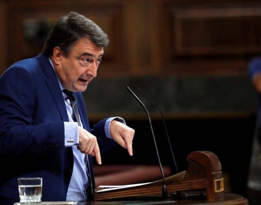 El PNV cambia su voto en la ley de vivienda y pasa de la abstención al no
