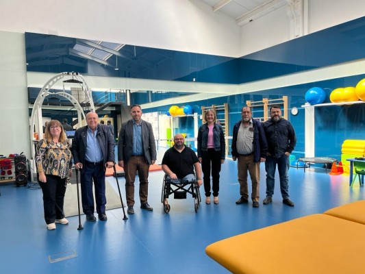 Simó pone en valor el Pla Renhata para facilitar viviendas accesibles a las personas con discapacidad