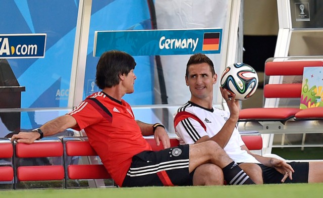 Klose empezará su aprendizaje como entrenador en con la selección alemana
