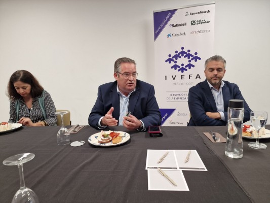 El Instituto Valenciano de Empresa Familiar aterriza en Castellón con 20 grupos familiares