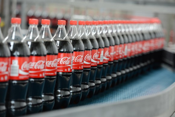 Coca-Cola Europacific Partners gana 991 millones hasta junio, un 5,8% más, y reafirma previsiones