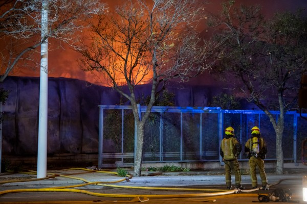 Caster reestructura secciones para seguir trabajando al completo tras el incendio 