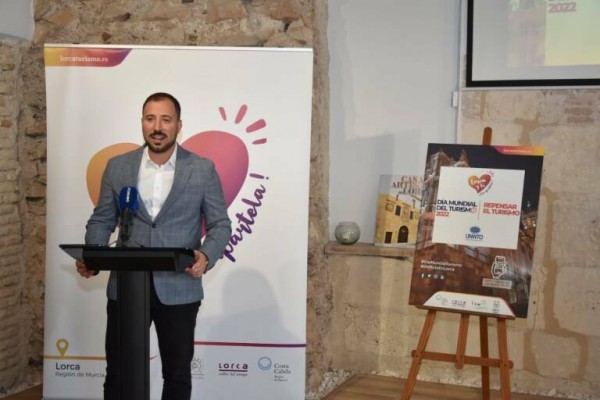 El cesado exvicealcalde de Lorca pasa a concejal raso y pierde un 25% del sueldo