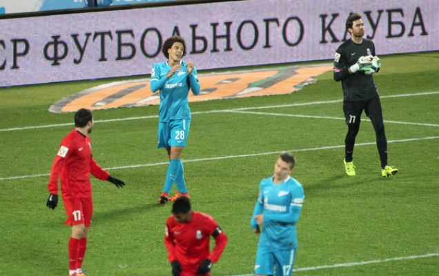El Zenit cede un empate antes de viajar a Lyon