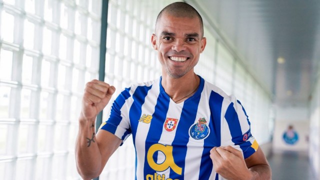 Pepe renueva por el Oporto otra temporada más
