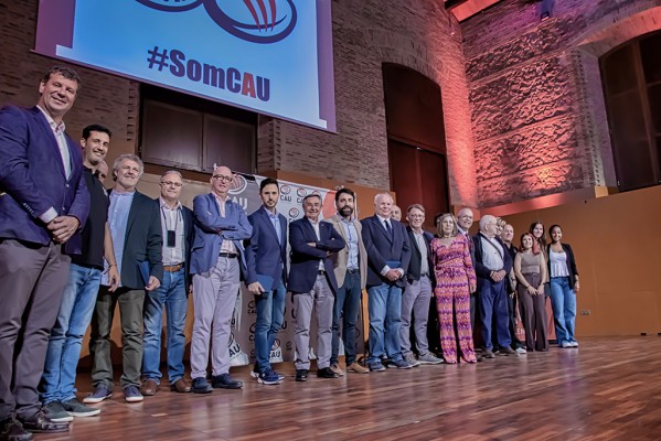 El CAU celebra su gala del 50 aniversario premiando a las leyendas del club
