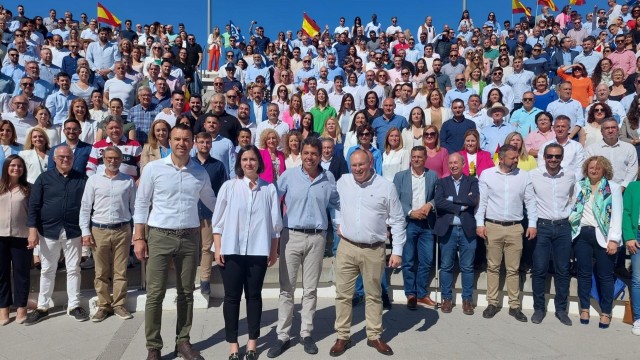 Mazón presenta a los candidatos del PPCV en Valencia para 
