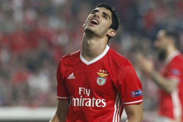 El Valencia CF volvió a ver este martes en directo a Gonçalo Guedes