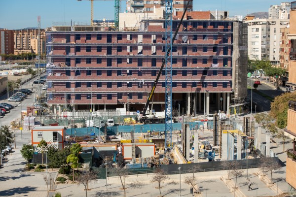 Alicante, líder en venta de vivienda pero no en obra nueva: se empiezan y venden menos que en 2019