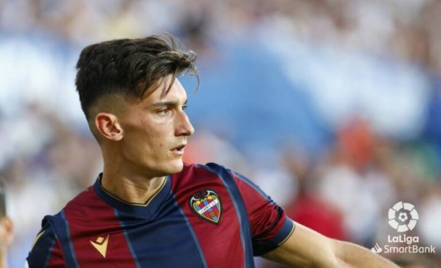 Hasta cinco jugadores del Levante, al borde de la sanción por amarillas