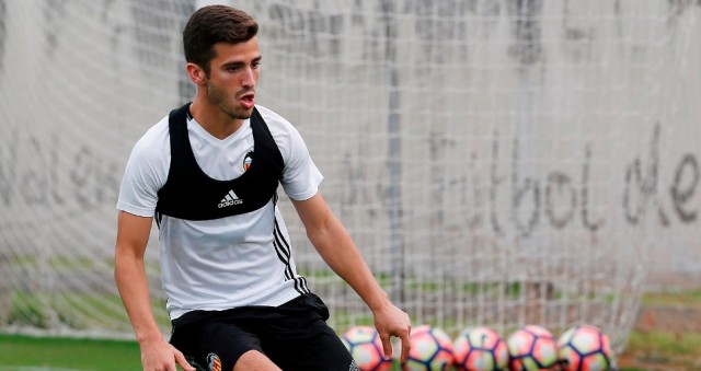 Gayà toca balón y no está descartado para Balaídos