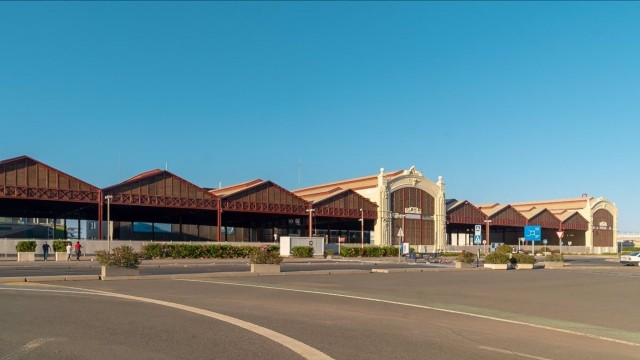 La Marina reorganiza sus 1.800 plazas de aparcamiento