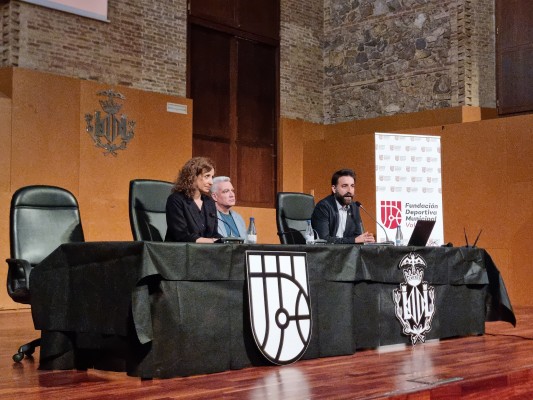 La FDM presenta el programa de escuelas deportivas a más de 80 AMPAS y responsables de centros escolares