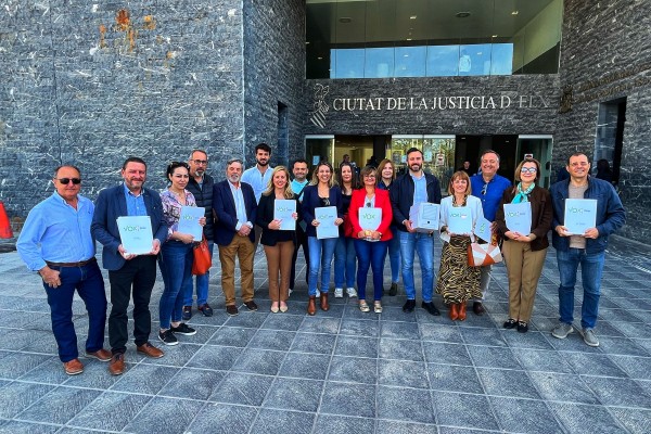 Vox Elche también registra su lista electoral con premisa de 