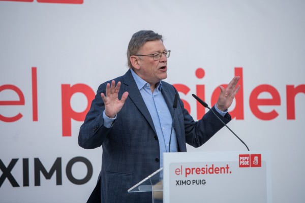 Puig promete un centro de atención continuada en Sant Joan y municipios de más de 10.000 habitantes