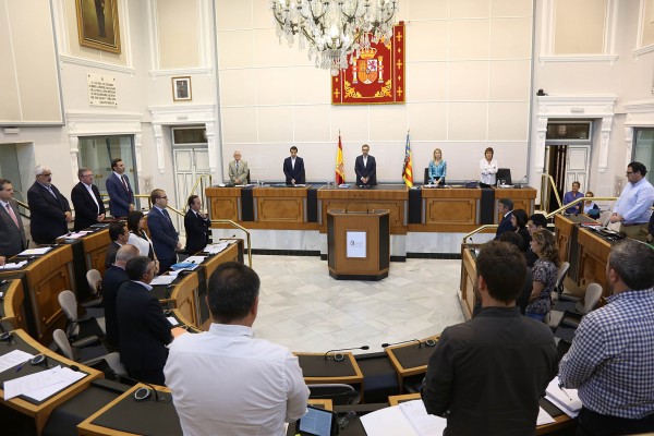 Diálogo de sordos en el Palacio Provincial: si acaso se habla del presupuesto