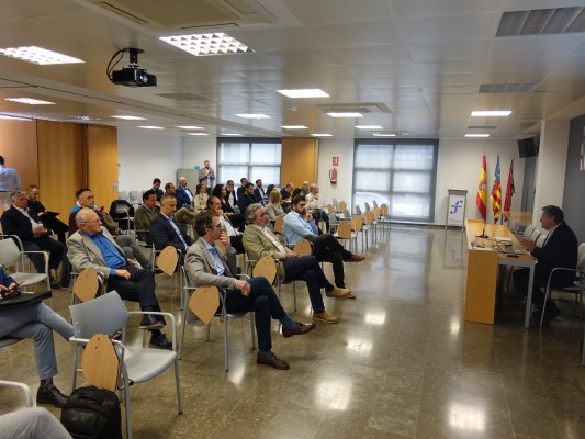 Fuente del Jarro promueve los beneficios del autoconsumo energético individual y compartido