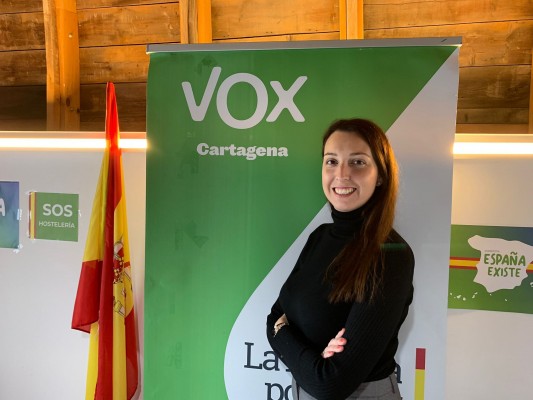 La concejala Pilar García presenta su baja en Vox y pasa a los no adscritos en el Ayuntamiento de Cartagena