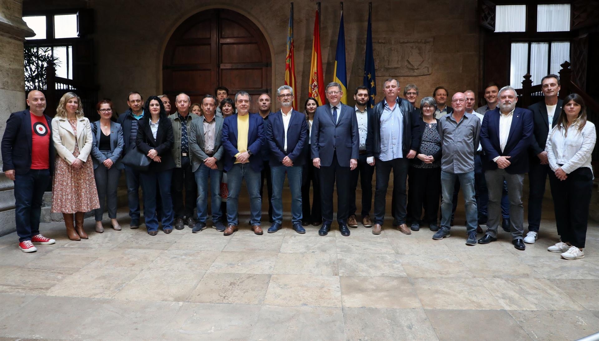 El 'president' de la Generalitat, Ximo Puig, recibe a representantes del sindicato alemán IG Metall - Foto: GVA  - 