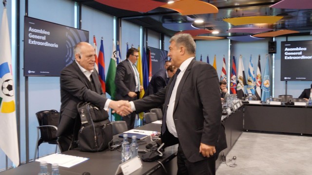 Tebas: 