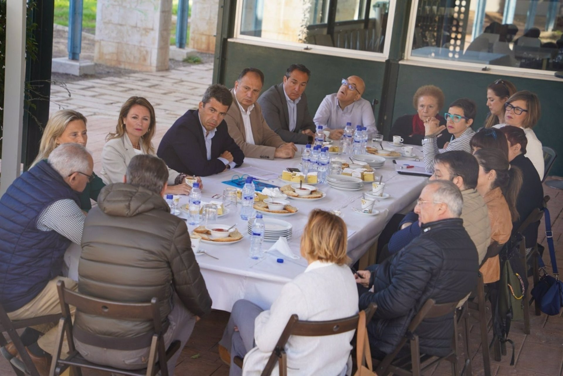 Reunión de Mazón con representantes de las entidades sociales y del tercer sector - Foto: PPCV  - 