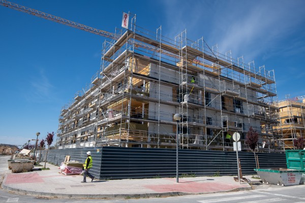 Aedas se atreve con la madera en Nou Nazareth: dos edificios de tres plantas, con el 60 % ya vendido