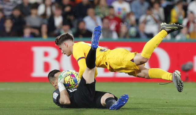 Competición desestima la reclamación del Elche por alineación indebida del azulgrana 'Gavi'