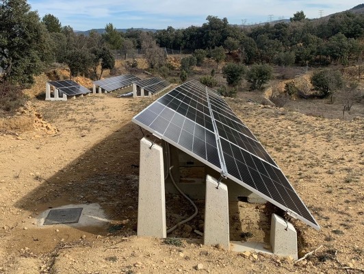 La Todolella instala una planta de baterías solares para reducir el gasto eléctrico a la mitad