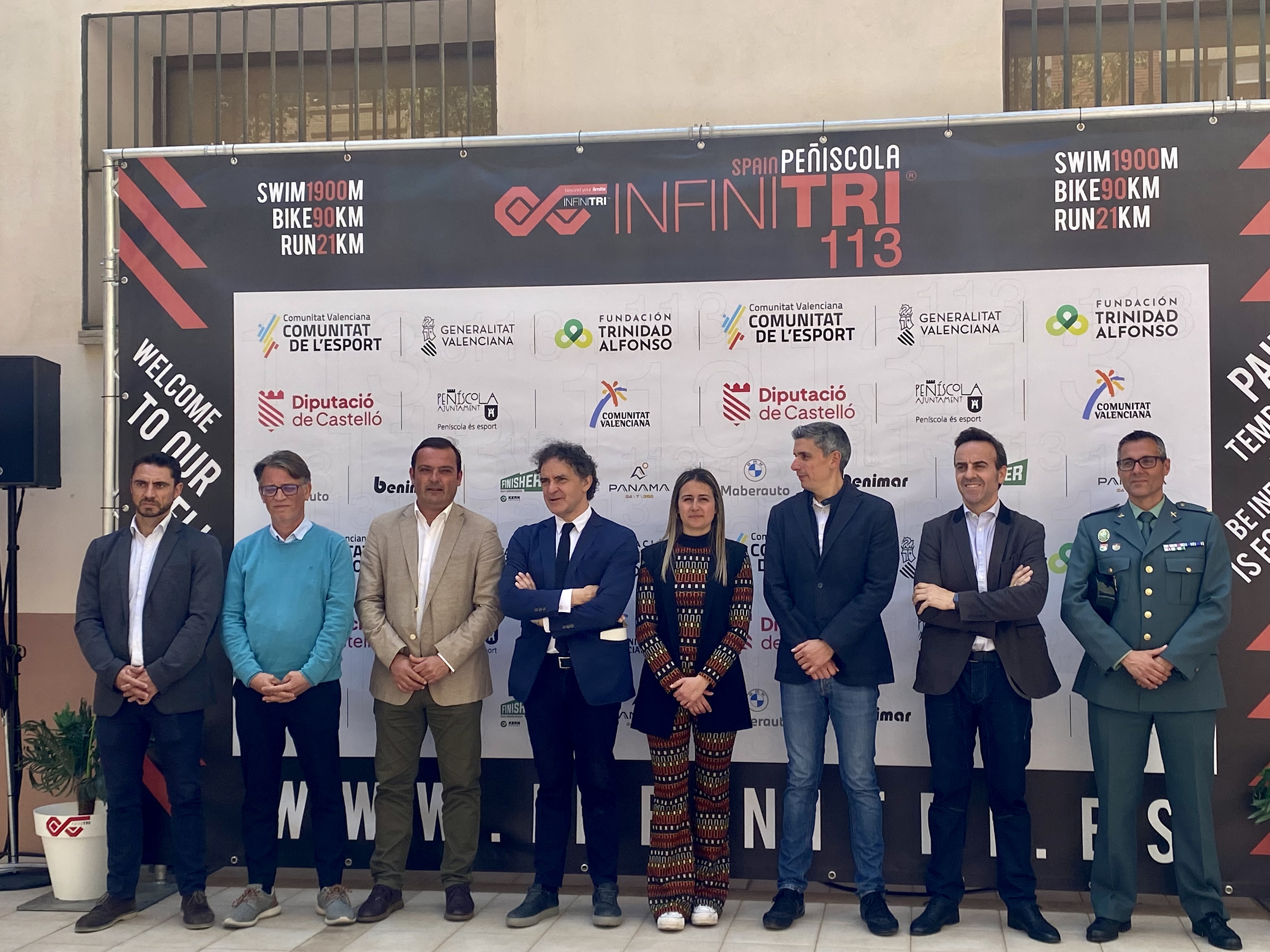 La Infinitri 113 Triathlon de Peñíscola recibe a 1.000 atletas con récord de participación femenina


