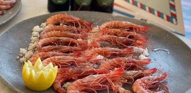 La gamba roja 'reina' en Águilas: nueve restaurantes participan en las jornadas gastronómicas 