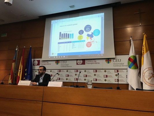 El CEU inaugura un ciclo de conferencias sobre el papel de Valencia en La Ruta de la Seda