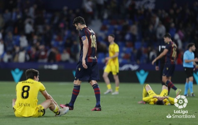El Levante se atasca en el peor momento
