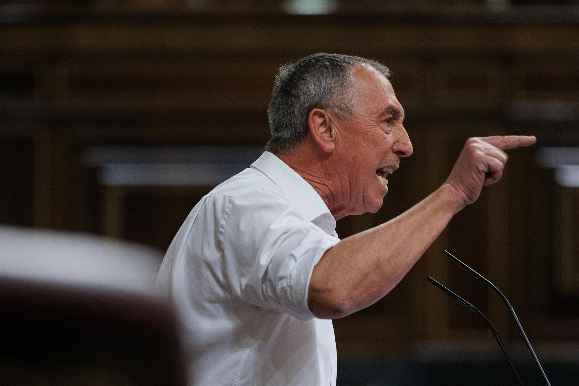 Compromís rechaza el pacto de PSOE y PP y votará en contra de la reforma del Sí es Sí
