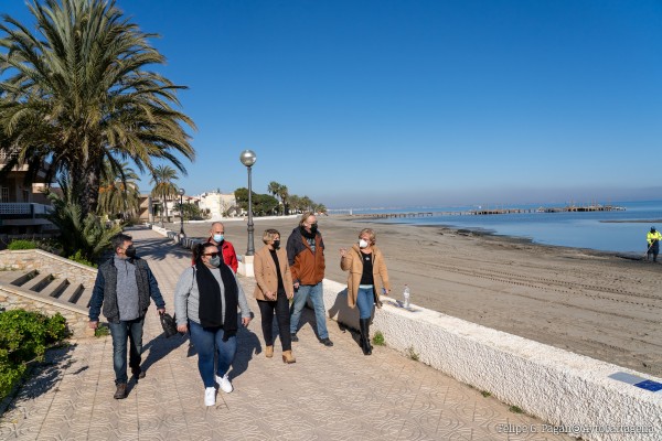 Arroyo se compromete a convertir en no urbanizables los grandes desarrollos urbanísticos de la ribera del Mar Menor