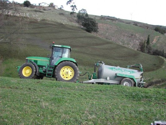 El Estado reparte 4,7 millones entre 4.500 agricultores de la Región para compensar el precio de los fertilizantes