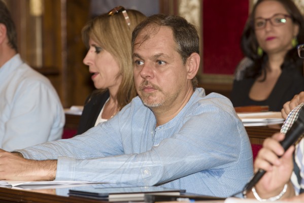 Alicante impulsa el compostaje colectivo de residuos en cubas urbanas para reducir emisiones