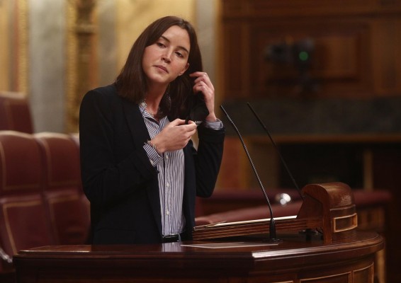 El PSOE supera con PP, PNV y CS la primera votación de su reforma del sí es sí