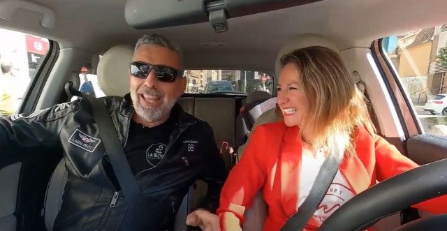 Carrasco da otra vuelta de tuerca a su precampaña: cercanía y proximidad al estilo show americano