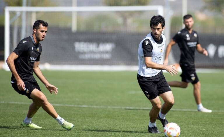 El ascenso directo ya es una quimera para el Castellón
