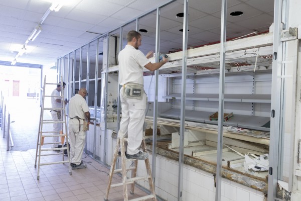 La reubicación de los placeros para iniciar las catas del Mercado de Elche, inminente