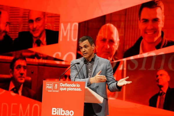 Pedro Sánchez pide 