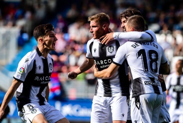 El Levante podría volver a las plazas de ascenso directo si gana ante el Mirandés