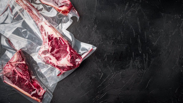 Encuentran bacterias multirresistentes en el 40% de las muestras de carne de los supermercados
