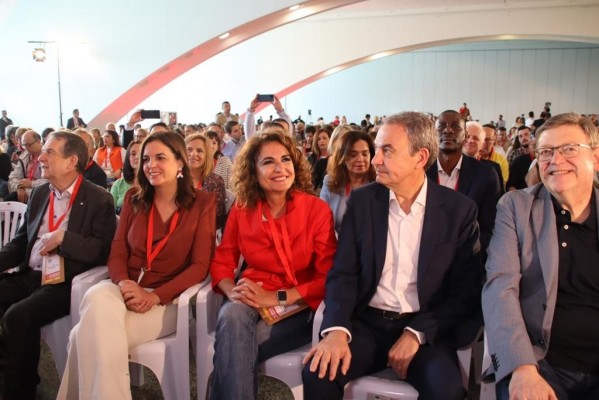 Zapatero, contra la derecha: 