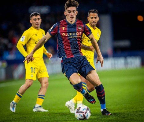 Cinco jugadores del Levante, al borde de la sanción por amarillas
